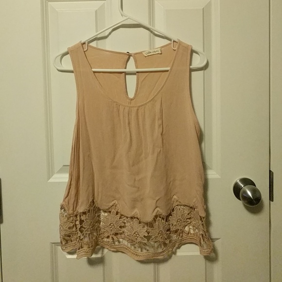 chloe & katie Tops - Floral embroidered tank top